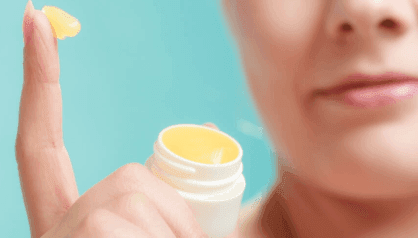 كل ما تحتاجين معرفته عن الفازلين للشعر