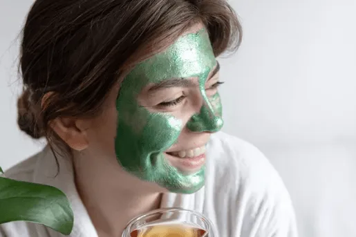 من وحي الطبيعة: كيف تحمين بشرتك من التجاعيد في شهر رمضان