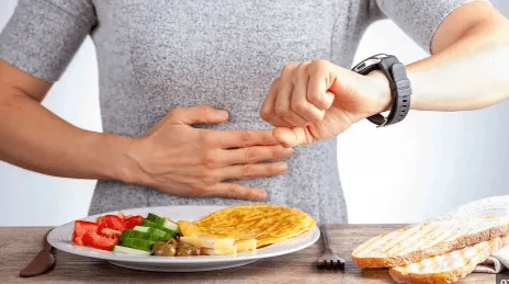 فلسفة الصيام المتقطع وفوائدها لصحة نفسية وجسدية أفضل
