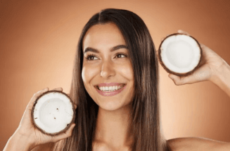 إكسير الحياة لشعرك: تعرفي على فوائد حليب جوز الهند للشعر