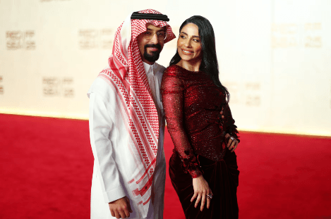 إطلالات النجمات في مهرجان البحر الأحمر السينمائي 2025 حديث العالم