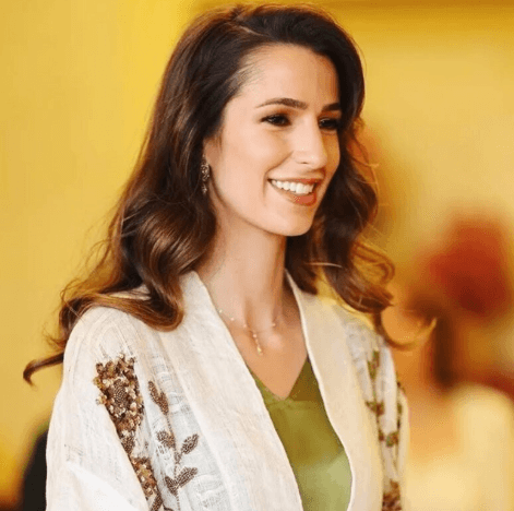 الأميرة رجوة الحسين أيقونة أزياء الموضة الملكية في 2025