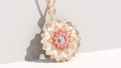 من إرث التاريخ إلى سحر السماء: جديد دار المعوض للمجوهرات